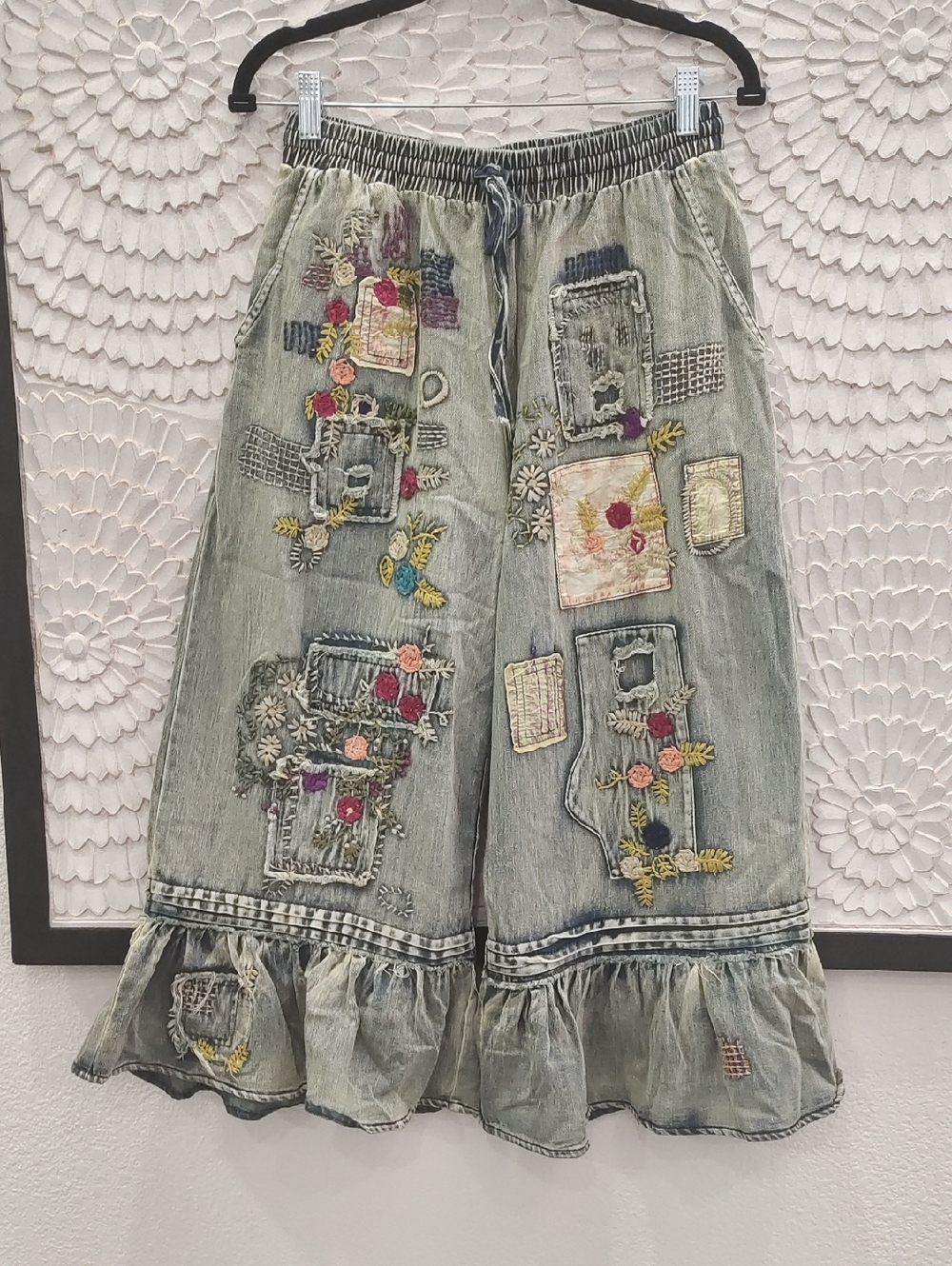 BACK IN STOCK !! Boho Embroidered Patchwork Vintage Wash Ruffle Hem Bloomers - Picture 2 of 8